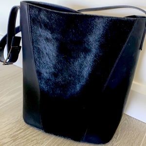 Vince black Hyde bucket bag
